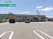 セブンイレブン津市藤方店 301m