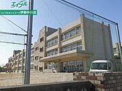 津市立橋南中学校 2264m
