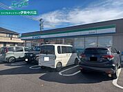 ファミリーマート津久居中町店 311m