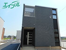 レジデンス　まほろば　Ｃ棟  ｜ 三重県松阪市荒木町（賃貸一戸建3LDK・1階・77.84㎡） その1