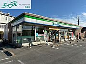ファミリーマート松阪春日町店 864m