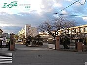 三重県立松阪高等学校 1297m