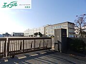明和町立明和中学校 857m