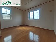 同型反転タイプ部屋写真です。