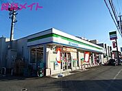 ファミリーマート津高茶屋店 325m