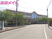 津市立誠之小学校 400m