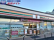 セブンイレブン津エアポートライン前店 948m