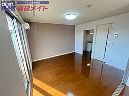 近鉄名古屋線 伊勢中川駅 徒歩2分の賃貸アパート 1階1LDKのリビング/ダイニング