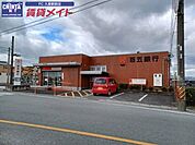 百五銀行一志支店 902m