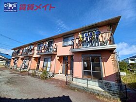 三重県松阪市上川町（賃貸アパート1LDK・1階・45.57㎡） その1