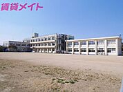 松阪市立小野江小学校 300m