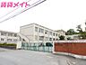 周辺：松阪市立山室山小学校 900m