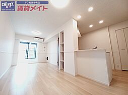 近鉄山田線 斎宮駅 徒歩20分の賃貸アパート 1階1LDKのリビング/ダイニング