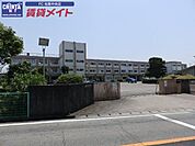 松阪市立嬉野中学校 2416m