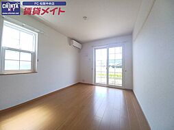 近鉄山田線 松阪駅 バス38分 小片野下車 徒歩4分の賃貸アパート 1階2DKのリビング/ダイニング