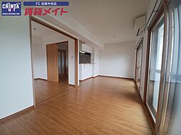 近鉄山田線 松ヶ崎駅 徒歩17分の賃貸マンション 5階2LDKのリビング/ダイニング