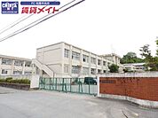 松阪市立山室山小学校 942m