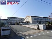 松阪市立第五小学校 657m