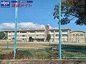 松阪市立中川小学校 1182m