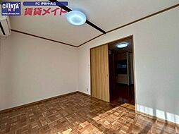 近鉄鳥羽線 宇治山田駅 徒歩3分の賃貸マンション 2階1Kのリビング/ダイニング