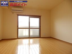 JR参宮線 五十鈴ケ丘駅 徒歩28分の賃貸マンション 2階ワンルームのリビング/ダイニング