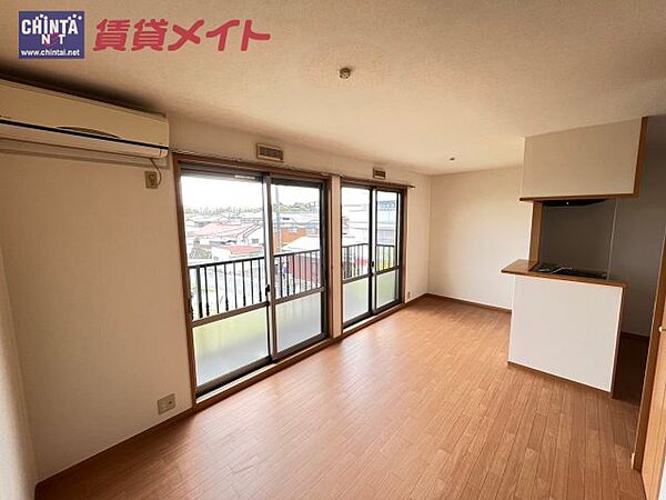 三重県津市垂水(賃貸アパート1LDK・2階・40.69㎡)の写真 その3