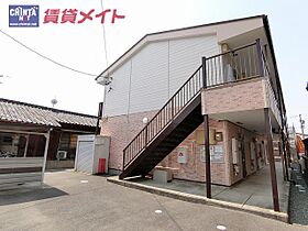 三重県津市栗真町屋町（賃貸アパート1K・1階・28.10㎡） その1