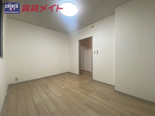 三重県津市垂水(賃貸アパート2LDK・2階・52.66㎡)の写真 その3