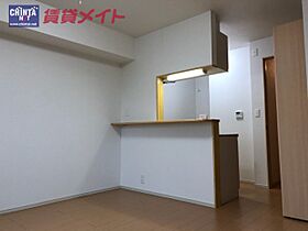 三重県津市栗真町屋町（賃貸アパート1LDK・2階・42.37㎡） その3