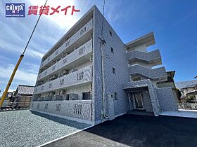 三重県津市栗真中山町（賃貸マンション1K・2階・30.60㎡） その1