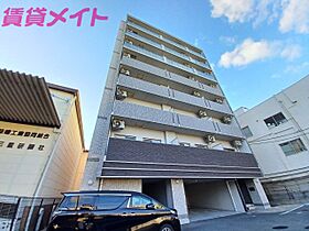 グラン・ステージU  ｜ 三重県津市広明町（賃貸マンション1LDK・8階・40.32㎡） その1