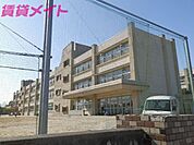 津市立橋南中学校 778m