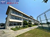津市立敬和小学校 436m