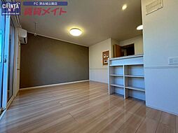 ユイメゾン幸町 2階1LDKのリビング/ダイニング