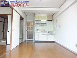 居間