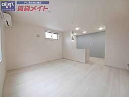 リーブルファイン八幡町II 1階3LDKのリビング/ダイニング