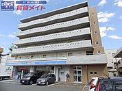 ローソン津新町1丁目店 476m