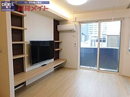 Dスクエア津栄町 2階1LDKのリビング/ダイニング