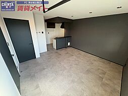 270ガレージ 2階1LDKのリビング/ダイニング