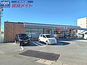 セブンイレブン津市上浜町3丁目店 641m