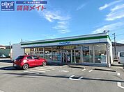 ファミリーマート津河芸町中別保店 965m
