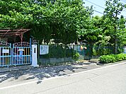 遊びに力を入れている、自由な園です。行事は少ない方だと思います。先生によりますが、子供の意見を尊重してくれる部分もあります。