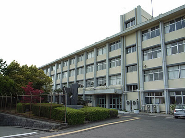画像20:【高校】長野高等学校まで3273ｍ