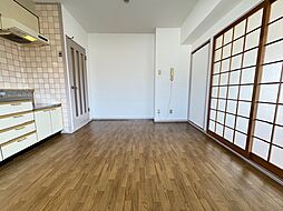 居間