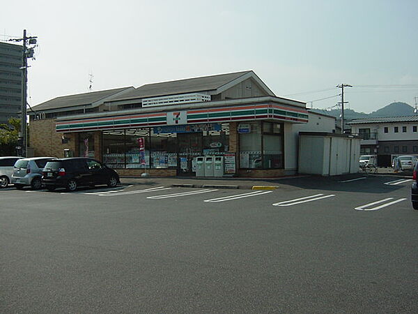 画像27:セブンイレブン福山東深津3丁目店（コンビニ）まで598ｍ