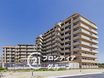 外観：地上10階建ての9階部分で眺望良好！