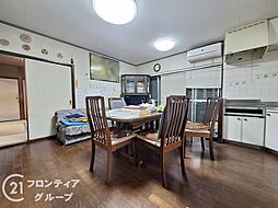 居間
