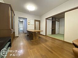 居間