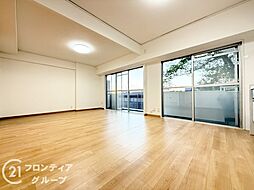 居間