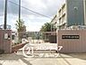 周辺：神戸市立友が丘中学校 徒歩10分。 800m